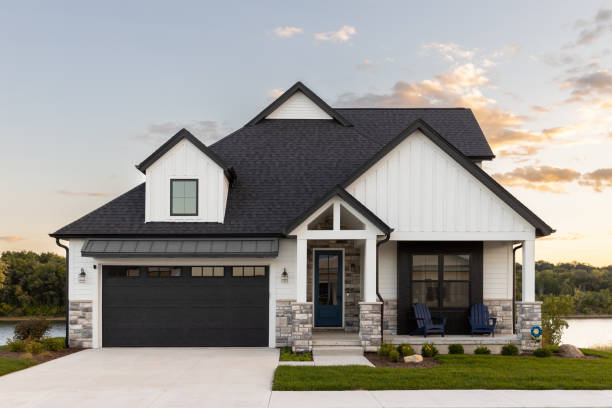 Best Roof Moss and Algae Removal  in Sand Lake, MI